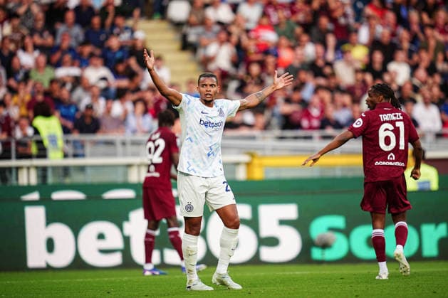 Inter Milan s Manuel Akanji reacts during the Serie A soccer match between Torino Fc and Inter at the Stadio Olimpico Grande Torino in Turin, north west Italy - April 26, 2026. - Soccer  Copyright: xMarcoxAlpozzi LaPressex