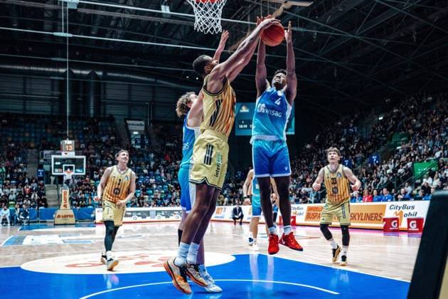 Nahiem Alleyne (Skyliners Frankfurt, 04) GER, Skyliners Frankfurt vs. Alba Berlin, easycredit BBL, Bundesliga, 31 Spieltag, Saison 2025 2026. 26.04.2026 Eibner-Pressefoto Attila Ziga GER, Skyliners Frankfurt vs. Alba Berlin, easycredit BBL, Bundesliga, 31 Spieltag, Saison 2025 2026. 26.04.2026 Frankfurt am Main Copyright: xEibner-Pressefotox EP_AZA