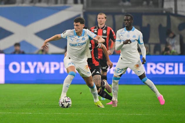 FOOTBALL : Olympique de Marseille VS OGC Nice - Ligue 1 McDonald s - 26 04 2026 Benjamin Pavard (OM) - Ligue 1 McDonald s match between Olympique de Marseille and OGC Nice on April 26, 2026 at the Orange Velodrome Stadium in Marseille. MarseilleFrance  Copyright: xWilliamxCannarellax