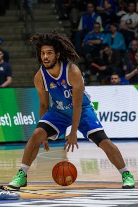 Basketball Bundesliga BBL, Frankfurt Skyliners vs. ALBA Berlin, Süwag Energie Arena Frankfurt am Main; 26.04.2026 Basketball Bundesliga BBL, Frankfurt am Main, Germany - 26.04.2026: Tyger Campbell (Frankfurt Skyliners, 00) am Ball, Basketball Bundesliga BBL, Spiel der Frankfurt Skyliners vs. ALBA Berlin, Süwag Energie Arena Frankfurt am Main Copyright: xBEAUTIFULxSPORTS Freudensteinx