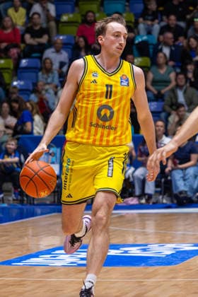 Basketball Bundesliga BBL, Frankfurt Skyliners vs. ALBA Berlin, Süwag Energie Arena Frankfurt am Main; 26.04.2026 Basketball Bundesliga BBL, Frankfurt am Main, Germany - 26.04.2026: Moses Wood (ALBA BERLIN, 11) am Ball, Basketball Bundesliga BBL, Spiel der Frankfurt Skyliners vs. ALBA Berlin, Süwag Energie Arena Frankfurt am Main Copyright: xBEAUTIFULxSPORTS Freudensteinx