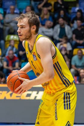 Basketball Bundesliga BBL, Frankfurt Skyliners vs. ALBA Berlin, Süwag Energie Arena Frankfurt am Main; 26.04.2026 Basketball Bundesliga BBL, Frankfurt am Main, Germany - 26.04.2026: Malte Delow (ALBA BERLIN, 6), Basketball Bundesliga BBL, Spiel der Frankfurt Skyliners vs. ALBA Berlin, Süwag Energie Arena Frankfurt am Main Copyright: xBEAUTIFULxSPORTS Freudensteinx