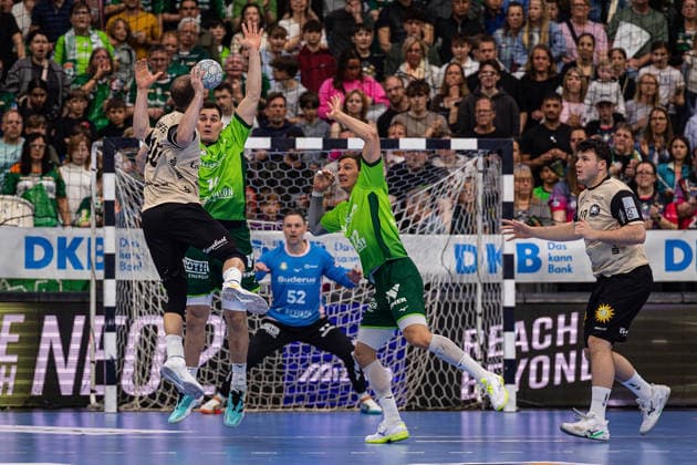 26.04.2026, xovx, Handball Daikin Handball Bundesliga, HSG Wetzlar - Bergischer HC v.l. Fynn Hangstein (Bergischer HC), Josip Simic (HSG Wetzlar), Andreas Palicka (HSG Wetzlar), Jona Schoch (HSG Wetzlar), Aron Seesing (Bergischer HC) Wetzlar Buderus-Arena Hessen Deutschland (DE)