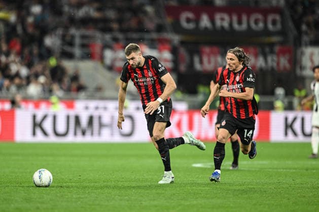 CALCIO - Serie A - AC Milan vs Juventus FC Strahinja Pavlovic of AC Milan in action during the Italian Serie A football match between Inter AC Milan and FC Juventus on 26 of April 2026 at Giuseppe Meazza San Siro Siro stadium in Milan, Italy. Credit: Tiziano Ballabio Milan Italy  Copyright: xIPAxSport ABACAx