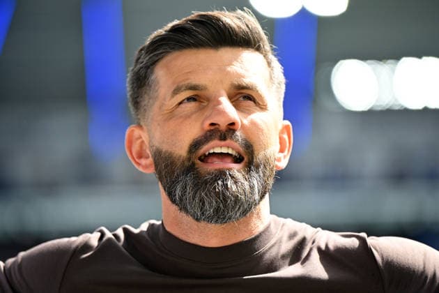 Paderborn, Home Deluxe Arena, 26.04.26, GER, Herren, 2.Bundesliga, Saison 2025-2026, SC Paderborn 07 - FC Schalke 04 Bild: Trainer Miron MUSLIC(Schalke) DFL regulations prohibit any use of photographs as image sequences and or quasi-video. NRW Deutschland
