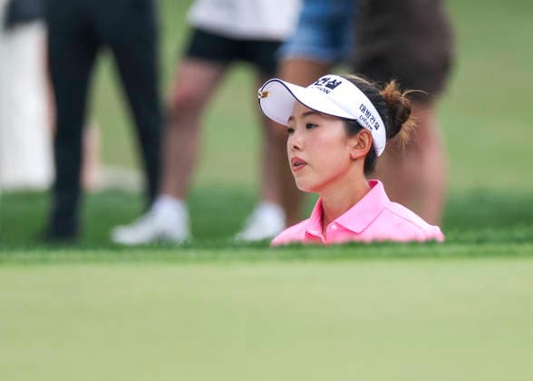 HOUSTON, TX - APRIL 26: Yealimi Noh (USA) studies her putt on 9 green during the final round of The Chevron Championship on April 26, 2026 at Memorial Park Golf Course in Houston, Texas. (Photo by Leslie Plaza Johnson Icon Sportswire) GOLF: APR 26 LPGA, Golf Damen The Chevron Championship EDITORIAL USE ONLY Icon260426059