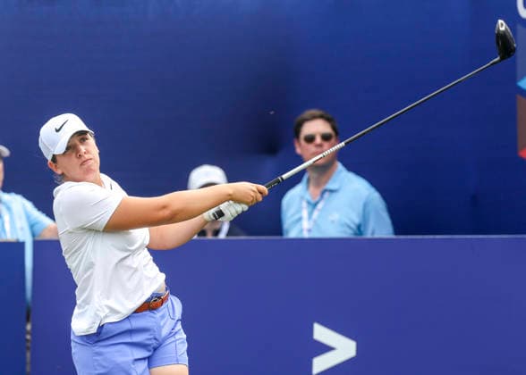 HOUSTON, TX - APRIL 26: Farah Bernadette O Keefe (a)(USA) watches her tee shot at 1 during the final round of The Chevron Championship on April 26, 2026 at Memorial Park Golf Course in Houston, Texas. (Photo by Leslie Plaza Johnson Icon Sportswire) GOLF: APR 26 LPGA, Golf Damen The Chevron Championship EDITORIAL USE ONLY Icon260426017