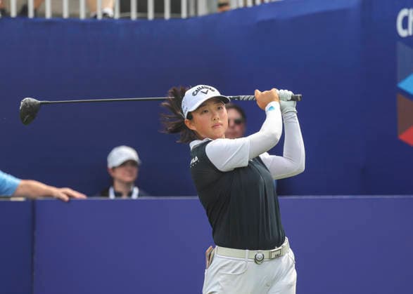 HOUSTON, TX - APRIL 26: Ruoning Yin (CHN) watches her tee shot at 1during the final round of The Chevron Championship on April 26, 2026 at Memorial Park Golf Course in Houston, Texas. (Photo by Leslie Plaza Johnson Icon Sportswire) GOLF: APR 26 LPGA, Golf Damen The Chevron Championship EDITORIAL USE ONLY Icon260426042