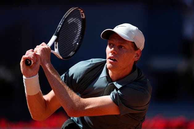 April 26, 2026, Madrid, Madrid, Spain: Jannik Sinner of Italy plays against Elmer Moller of Denmark during the Mutua Madrid Open 2026, ATP, Tennis Herren Masters 1000 and WTA, Tennis Damen 1000, at La Caja Magica on April 26, 2026 in Madrid, Spain. Madrid Spain - ZUMAa181 20260426_zaa_a181_316 Copyright: xOscarxJ.xBarrosox