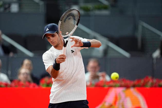 April 26, 2026, Madrid, Madrid, Spain: Rafael Jodar of Spain plays against Joao Fonseca of Brazil during the Mutua Madrid Open 2026, ATP, Tennis Herren Masters 1000 and WTA, Tennis Damen 1000, at La Caja Magica on April 26, 2026 in Madrid, Spain. Mutua Madrid Open 2026 - Day 7 - ZUMAa181 20260426_zaa_a181_759 Copyright: xOscarxJ.xBarrosox