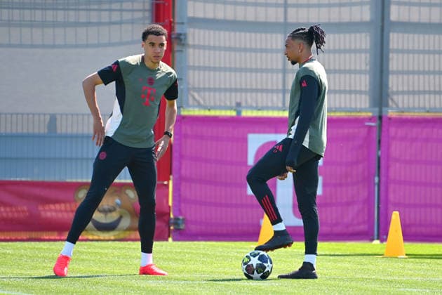v.li:Jamal MUSIALA (Bayern Muenchen), Michael OLISE (Bayern Muenchen). Abschlusstraining Bayern Muenchen am 27.04.2026 Fussball Champions League Halbfinale Paris Saint Germain (PSG) - FC Bayern Muenchen am 28.04.2026