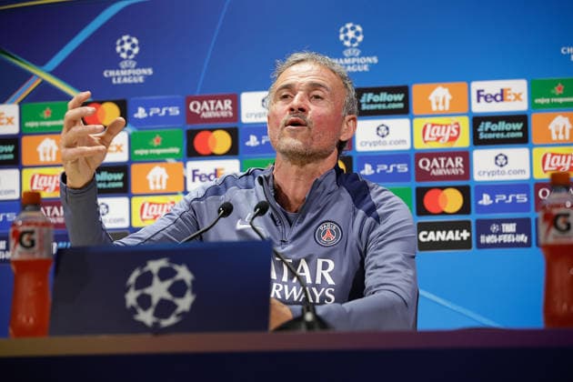 2026.04.27 Paris, Parc des Princes Pressekonferenz von Paris Saint Germain vor dem Halbfinalspiel der Champions League Paris Saint Germain - Bayern Muenchen v.l., Coach, Trainer Luis Enrique (Paris Saint-Germain) nachdenklich, gestikuliert, mit den Armen gestikulieren, gesticulate. Copyright: AntonioxBorga