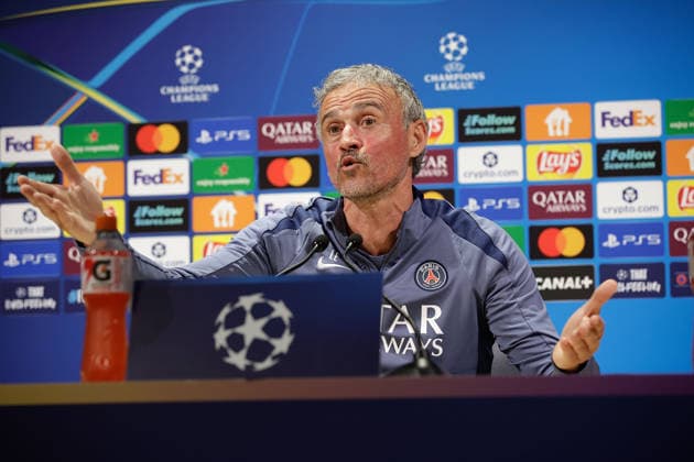 2026.04.27 Paris, Parc des Princes Pressekonferenz von Paris Saint Germain vor dem Halbfinalspiel der Champions League Paris Saint Germain - Bayern Muenchen v.l., Coach, Trainer Luis Enrique (Paris Saint-Germain) nachdenklich, gestikuliert, mit den Armen gestikulieren, gesticulate. Copyright: AntonioxBorga