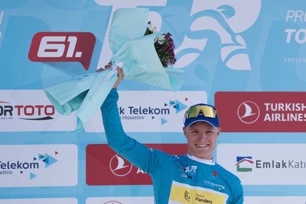 61st Presidential Cycling Tour of Turkiye AYDIN, TURKIYE - APRIL 27: Belgian rider Tom Crabbe of Team Flanders-Baloise team poses with the turquoise and green jerseys after the second stage of the 61st Presidential Cycling Tour of Turkiye, a 152-kilometer route from Aydin to Marmaris, in Aydin, Turkiye, on April 27, 2026. Held under the auspices of the Turkish Presidency and supported by the Turkish Youth and Sports Ministry, the eight-stage race is Turkiye’s only event in the ‘ProSeries’ category on the UCI Europe Tour calendar. Ahmet Serdar Eser Anadolu Aydin Turkey. Editorial use only. Please get in touch for any other usage.  Copyright: x2026xAnadoluxAhmetxSerdarxEserx