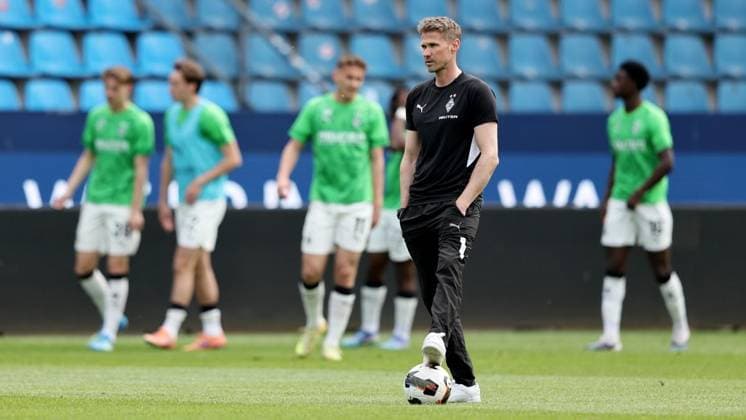 Fußball - Regionalliga West VfL Bochum U21, U 21 - Borussia Mönchengladbach U23 ** NUR FÜR REDAKTIONELLE ZWECKE ** EDITORIAL USE ONLY **<p>TRainer Oliver Kirch (Borussia Mönchengladbach U23) beim Fußball-Regionalliga West Spiel des VfL Bochum U21 gegen Borussia Mönchengladbach U23 am 27. April 2026 im Vonovia Ruhrstadion in Bochum. Deutschland Nordrhein-Westfalen Bochum Copyright: ChristofxKöpsel *** Soccer Regionalliga West VfL Bochum U21 Borussia Mönchengladbach U23 FOR EDITORIAL PURPOSES ONLY p TRainer Oliver Kirch Borussia Mönchengladbach U23 at the Soccer Regionalliga West match of VfL Bochum U21 against Borussia Mönchengladbach U23 on April 27, 2026 at Vonovia Ruhrstadion in Bochum Germany Nordrhein Westfalen Bochum Copyright ChristofxKöpsel Copyright: ChristofxKöpsel doc85lnetcjkgjyrb7ic7g ,EDITORIAL USE ONLY