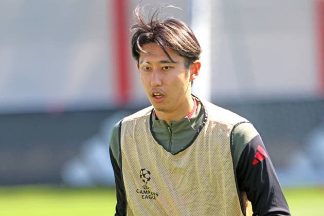 21 Hiroki Ito, Porträt, Portrait, Fussball Abschlsstraining des FC Bayern München vor UEFA Champions League, gegen Paris Saint-Germain 27.04.2026 Trainingsgelände, Säbenerstr. FOTO: Mladen Lackovic LakoPress