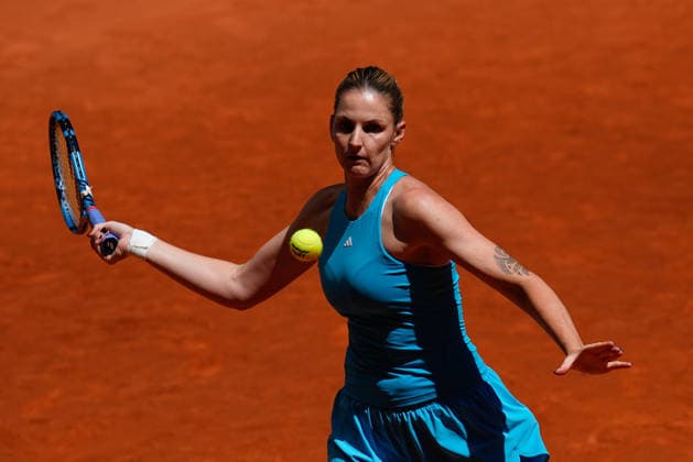 April 27, 2026, Madrid, Madrid, Spain: Karolina Pliskova of Czech Republic in action against Solana Sierra of Argentina during the Mutua Madrid Open 2026, ATP, Tennis Herren Masters 1000 and WTA, Tennis Damen 1000, at La Caja Magica on April 27, 2026 in Madrid, Spain. Madrid Spain - ZUMAa181 20260427_zaa_a181_234 Copyright: xDennisxAgyemanx