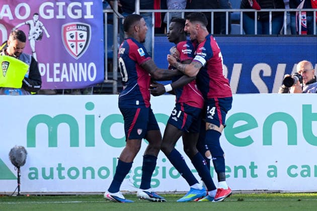 Cagliari s Paul Mendy celebrates after scoring the goal for 1-0 during the Serie A soccer match between Cagliari Calcio and Atalanta at the Unipol Domus in Cagliari, Sardinia - Monday 27th April. - Soccer  Copyright: x Â®xGianlucaxZuddas LaPressex