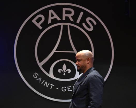 Ahead of PSG v FC Bayern Munich - UEFA Champions League PARIS, FRANCE - APRIL 27: Bayern Munich head coach Vincent Jean Mpoy Kompany and player Dayot Upamecano (not seen) attend a press conference, PK, Pressekonferenz ahead of the UEFA Champions League semi-final first leg match between Paris Saint-Germain and FC Bayern Munich at Parc des Princes in Paris, France on April 27, 2026. Mustafa Yalcin Anadolu Paris France. Editorial use only. Please get in touch for any other usage.  Copyright: x2026xAnadoluxMustafaxYalcinx