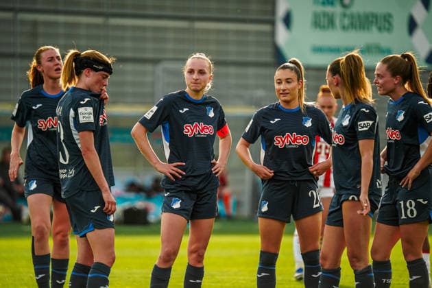 Deutschland: Fussball Google Pixel Frauen-Bundesliga 2025 2026 , 23. Spieltag - TSG Hoffenheim Frauen vs 1. FC Köln Frauen - Dietmar-Hopp-Stadion (Hoffenheim) : Mannschaft, Mimik Copyright: xBennetxLongx