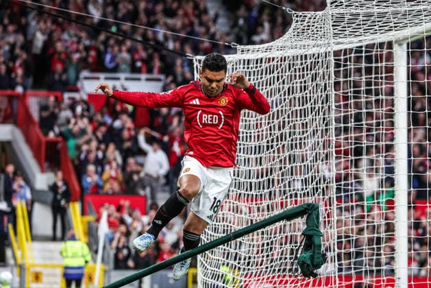 Premier League: Manchester United, ManU v Brentford Casemiro of Manchester United celebrates his goal to make it 1-0 during the Premier League match Manchester United vs Brentford at Old Trafford, Manchester, United Kingdom on 27 April 2026 (Photo by Mark Cosgrove News Images) Manchester Old Trafford Greater Manchester United Kingdom Copyright: xMarkxCosgrove NewsxImagesx