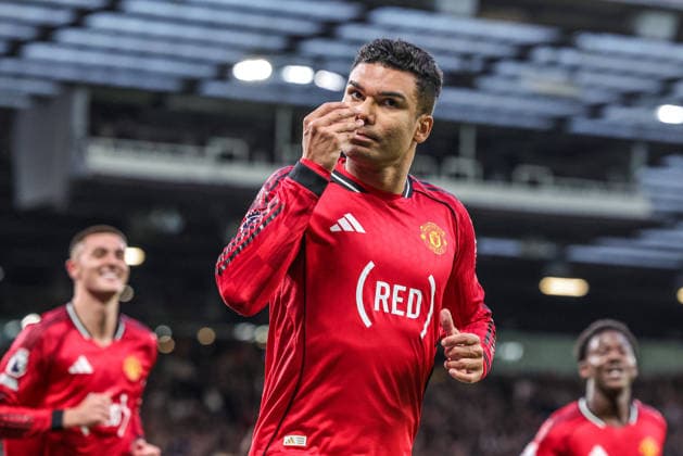 Premier League: Manchester United, ManU v Brentford Casemiro of Manchester United celebrates his goal to make it 1-0 during the Premier League match Manchester United vs Brentford at Old Trafford, Manchester, United Kingdom on 27 April 2026 (Photo by Mark Cosgrove News Images) Manchester Old Trafford Greater Manchester United Kingdom Copyright: xMarkxCosgrove NewsxImagesx