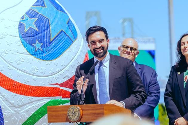 RECORD DATE NOT STATED Mayor Mamdani, Governor Hochul and FIFA World Cup, WM, Weltmeisterschaft, Fussball 2026 NYNJ Host Committee Announce Free Fan Events Across Five Boroughs (NEW) Mayor Mamdani, Governor Hochul and FIFA World Cup 2026 NYNJ Host Committee Announce Free Fan Events Across Five Boroughs. April 27, 2026, New York, USA: press conference, PK, Pressekonferenz held today in Staten Island with New York City Mayor Zohran Mamdani and Governor Kathy Hochul, making a direct reference to the upcoming watch parties set to take place across all five boroughs of New York City during the FIFA World Cup 2026, bringing live match viewings, cultural programming, local businesses and interactive experiences directly to New Yorkers at no cost. All together, these five FIFA World Cup 2026 Fan Events will be one of the largest free fan events in the country. Credit: Anthony Oliveira Thenews2(Foto: Anthony Oliveira Thenews2 imago images) SPO  Copyright: xAnthonyxOliveirax