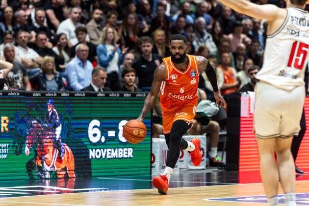 GER, easy-Credit Basketball-Bundesliga, Niners Chemnitz - BMA365 Bamberg Baskets. 27.04.2026, Messe, Chemnitz, GER, easy-Credit Basketball-Bundesliga, Niners Chemnitz - BMA365 Bamberg Baskets. Corey Davis Jr. (Niners Chemnitz, 5) Foto Alexander Trienitz Chemnitz Messe Sachsen Deutschland