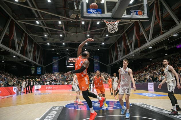 asyCredit Basketball Bundesliga, 31. Spieltag, Niners Chemnitz - BMA365 Bamberg Baskets 27.04.2026 ab 20.00 Uhr Chemnitz, Chemnitz Arena Im Foto: Cory Davis(5) easyCredit Basketball Bundesliga, 31. Spieltag, Niners Chemnitz - BMA365 Bamberg Baskets Chemnitz Sachsen Deutschland