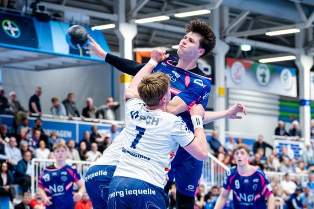 Dormagen, 27.04.2026, Handball, Herren, 2. Bundesliga, 29. Spieltag, 2025 2026: TSV Bayer Dormagen 1. VFL Potsdam Luca Krist (TSV Bayer Dormagen, 2) beim Wurf aus dem Rückraum