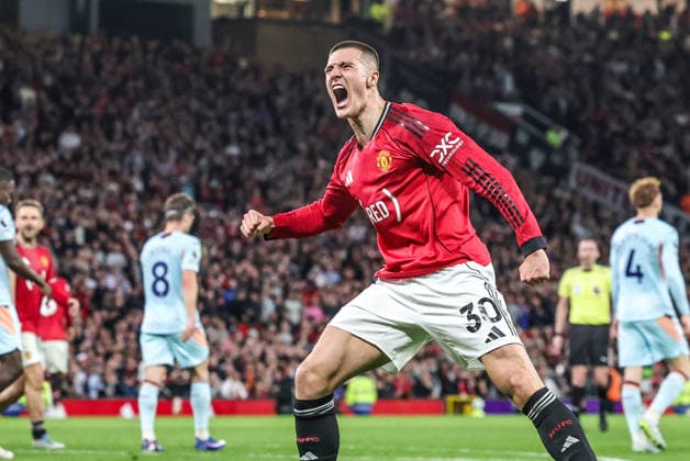 Premier League: Manchester United, ManU v Brentford Benjamin Sesko of Manchester United celebrates his goal to make it 2-0 during the Premier League match Manchester United vs Brentford at Old Trafford, Manchester, United Kingdom on 27 April 2026 (Photo by Mark Cosgrove News Images) Manchester Old Trafford Greater Manchester United Kingdom Copyright: xMarkxCosgrove NewsxImagesx