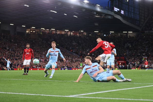 Football - Premier League - Manchester United, ManU v Brentford 27th April 2026 - Premier League - Manchester United v Brentford - Benjamin Sesko of Manchester United scores their 2nd goal - Photo: Simon Stacpoole Offside. Manchester UK Copyright: xSimonxStacpoolexOffside