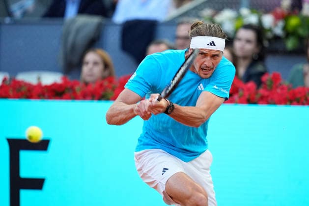 April 27, 2026, Madrid, Madrid, Spain: Alexander Zverev of Germany in action against Terence Atmane of France during the Mutua Madrid Open 2026, ATP, Tennis Herren Masters 1000 and WTA, Tennis Damen 1000, at La Caja Magica on April 27, 2026 in Madrid, Spain. Madrid Spain - ZUMAa181 20260427_zaa_a181_497 Copyright: xDennisxAgyemanx