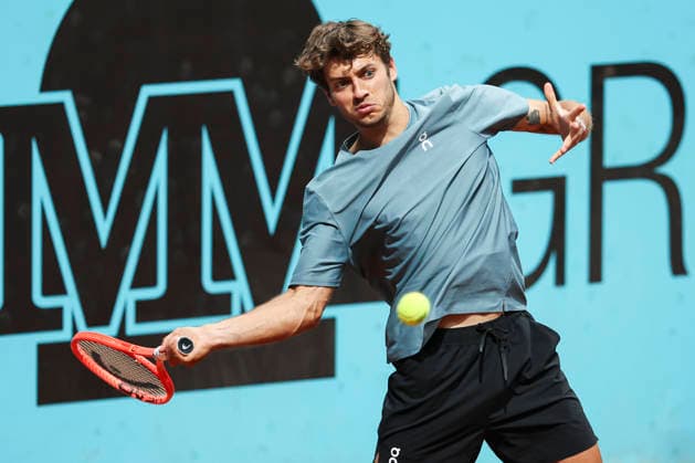 April 27, 2026, Madrid, Madrid, Spain: Flavio Cobolli of Italy plays against Adolfo Daniel Vallejo of Paraguay during the Mutua Madrid Open 2026, ATP, Tennis Herren Masters 1000 and WTA, Tennis Damen 1000, at La Caja Magica on April 27, 2026 in Madrid, Spain. Madrid Spain - ZUMAa181 20260427_zaa_a181_578 Copyright: xIrinaxR.xHipolitox