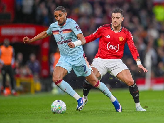 Manchester United, ManU v Brentford Premier League Kevin Schade of Brentford during the Premier League match at Old Trafford, Manchester 27 04 2026 UK Newspapers OUT Copyright: xKarlxVallantinex FIL-23356-0068