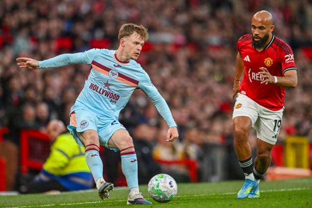 Manchester United, ManU v Brentford Premier League Keane Lewis-Potter of Brentford during the Premier League match at Old Trafford, Manchester 27 04 2026 UK Newspapers OUT Copyright: xKarlxVallantinex FIL-23356-0116