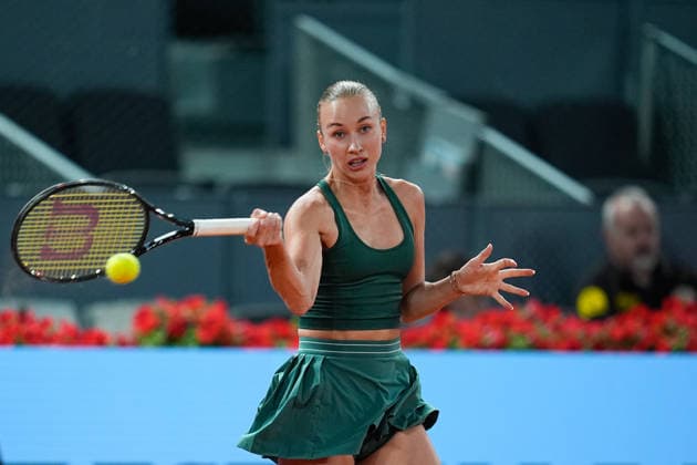 April 27, 2026, Madrid, Madrid, Spain: Anastasia Potapova of Austria in action against Elena Rybakina of Kazakhstan during the Mutua Madrid Open 2026, ATP, Tennis Herren Masters 1000 and WTA, Tennis Damen 1000, at La Caja Magica on April 27, 2026 in Madrid, Spain. Madrid Spain - ZUMAa181 20260427_zaa_a181_653 Copyright: xDennisxAgyemanx