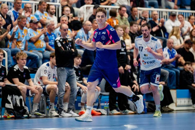 Dormagen, 27.04.2026, Handball, Herren, 2. Bundesliga, 29. Spieltag, 2025 2026: TSV Bayer Dormagen 1. VFL Potsdam Felix Böckenholt (TSV Bayer Dormagen, 17) jubelt nach einem Treffer