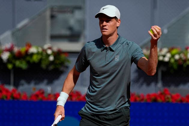 April 28, 2026, Madrid, Madrid, Spain: Jannik Sinner of Italy plays against Cameron Norrie of Great Britain during the Mutua Madrid Open 2026, ATP, Tennis Herren Masters 1000 and WTA, Tennis Damen 1000, at La Caja Magica on April 28, 2026 in Madrid, Spain. Mutua Madrid Open 2026 - Day 9 - ZUMAa181 20260428_zaa_a181_001 Copyright: xOscarxJ.xBarrosox