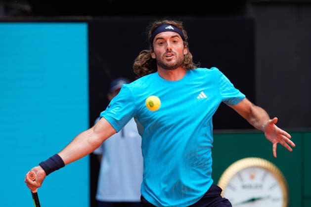 April 28, 2026, Madrid, Madrid, Spain: Stefanos Tsitsipas of Greece plays against Casper Ruud of Norway during the Mutua Madrid Open 2026, ATP, Tennis Herren Masters 1000 and WTA, Tennis Damen 1000, at La Caja Magica on April 28, 2026 in Madrid, Spain. Madrid Spain - ZUMAa181 20260428_zaa_a181_160 Copyright: xDennisxAgyemanx
