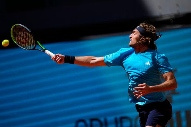 Mutua Madrid Open - Day Nine MADRID, SPAIN - APRIL 28: Stefanos Tsitsipas of Greece plays against Casper Ruud of Norway during the Men™s Singles Round of 16 match at La Caja Magica on April 28, 2026 in Madrid, Spain. Madrid Spain  Copyright: xJosexBretonx originalFilename:bretonhernandez-mutuamad260428_npC9l.jpg
