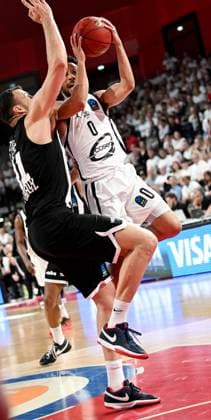 Eurocoupe finale JL Bourg - Besiktas - 28 avril 2026 PHOTOPQR LE PROGRES Catherine AULAZ - Bourg-en-Bresse 28 04 2026 - Eurocoupe finale JL Bourg - Besiktas - 28 avril 2026 -Eurocoupe - Saison 2025 2026 - Finale JL Bourg (blanc) - Besiktas (noir) match 2 à Ekinox à Bourg-en-Bresse (France). Darius McGhee (JL Bourg) Basket. Eurocup. Bourg vs Besiktas Bourg-en-Bresse Ain Rhône-Alpes France  Copyright: xPHOTOPQR LExPROGRES MAXPPPxCatherinexAULAZx 20260428LPL8936 20260428LPL8936