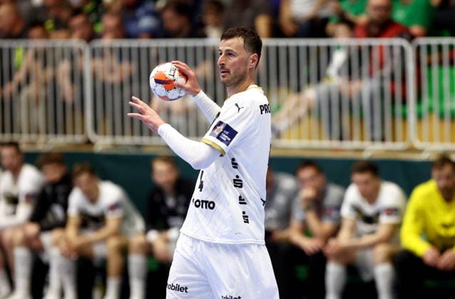 Croatia, Nasice, 280426. Handball match of the quarterfinals of the European League, Nexe - Kiel. In the photo: Domagoj Duvnjak. Photo: Marin Franov CROPIX Copyright: xxMarinxFranovx MFR_3052
