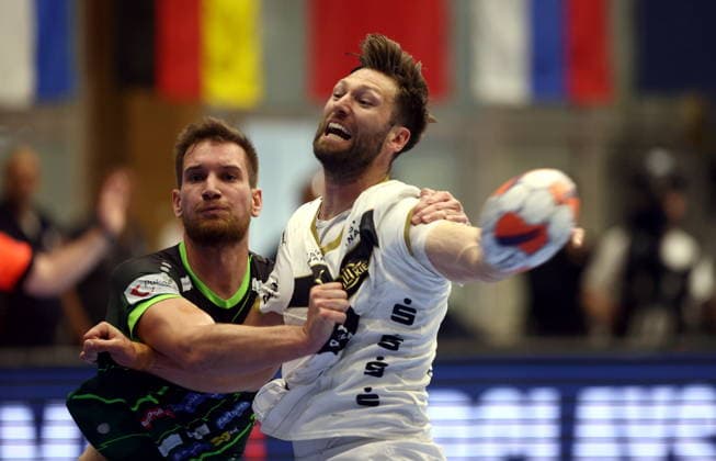 Croatia, Nasice, 280426. Handball match of the quarterfinals of the European League, Nexe - Kiel. In the photo: Tin Lucin, Harald Reinkind. Photo: Marin Franov CROPIX Copyright: xxMarinxFranovx nexe_kiel1-280426