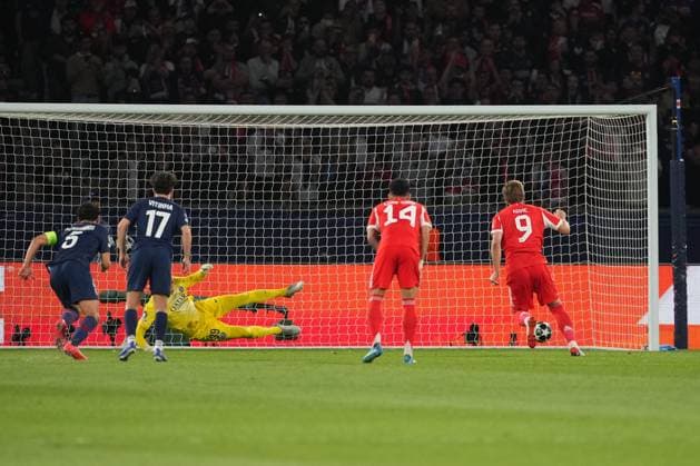 Harry Kane of Bayern Munich puts his side 1-0 ahead with a penalty Paris Saint-Germain v Bayern Munich, UEFA Champions League, Semi Final, First Leg, Football, Parc des Princes, Paris, France - 28 Apr 2026Paris Parc des Princes France EDITORIAL USE ONLY No use with unauthorised audio, video, data, fixture lists, club league logos or live services. Online in-match use limited to 120 images, no video emulation. No use in betting, games or single club league player publications. Copyright: xDavexWinter Shutterstockx 16847969ak
