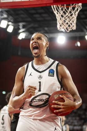 Cosea JL Bourg v Besiktas GAIN - EuroCup Final BOURG-EN-BRESSE, FRANCE - APRIL 28: Vincent Mitchell of Cosea JL Bourg gestures during EuroCup basketball final match between Besiktas GAIN and Cosea JL Bourg at the Ekinox in Bourg-en-Bresse France on April 28, 2026. Elyxandro Cegarra Anadolu Bourg-en-Bresse France. Editorial use only. Please get in touch for any other usage.  Copyright: x2026xAnadoluxElyxandroxCegarrax