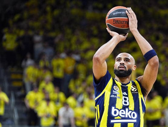 Fenerbahce Beko v Zalgiris - EuroLeague ISTANBUL, TURKIYE - APRIL 28: Talen Tucker (8) of Fenerbahce Beko in action while taking a shot during the EuroLeague play-off first match between Fenerbahce Beko and Zalgiris at Ulker Sports and Event Hall in Istanbul, Turkiye on April 28, 2026. Esra Bilgin Anadolu Istanbul Turkey. Editorial use only. Please get in touch for any other usage.  Copyright: x2026xAnadoluxEsraxBilginx