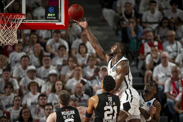 Cosea JL Bourg v Besiktas GAIN - EuroCup Final BOURGUE-EN-BRESSE, FRANCE - APRIL 28: Adam Mokoka (95) of Cosea JL Bourg in action during the final EuroCup basketball match between Besiktas GAIN and Cosea JL Bourg at the Ekinox in Bourg-en-Bresse France on April 28, 2026. Elyxandro Cegarra Anadolu Bourg-en-Bresse France. Editorial use only. Please get in touch for any other usage.  Copyright: x2026xAnadoluxElyxandroxCegarrax