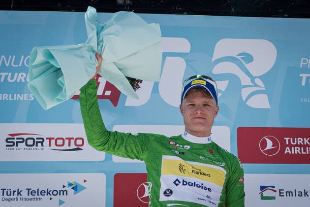 61st Presidential Cycling Tour of Turkiye MUGLA, TURKIYE - APRIL 28: Belgian rider Tom Crabbe of the Team Flanders-Baloise team celebrates on the podium after retaining the white jersey during the third stage of the 61st Presidential Cycling Tour of Turkiye (TUR 2026) on April 28, 2026, in Mugla, Turkiye. Ahmet Serdar Eser Anadolu Mugla Turkey. Editorial use only. Please get in touch for any other usage.  Copyright: x2026xAnadoluxAhmetxSerdarxEserx