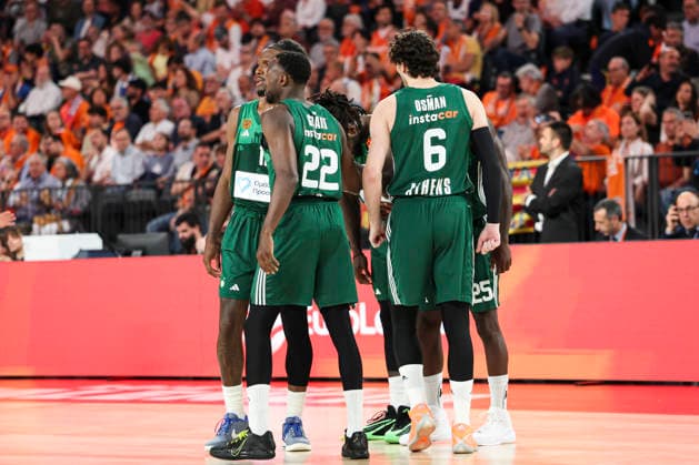 April 28, 2026, Valencia, Valencia, Spain: Players of Panathinaikos AKTOR Athens during the EuroLeague Play Off Game One match between Valencia Basket and Panathinaikos Aktor Athens at Roig Arena on April 28, 2026 in Valencia, Spain. Valencia Spain - ZUMAa181 20260428_zaa_a181_410 Copyright: xIrinaxR.xHipolitox